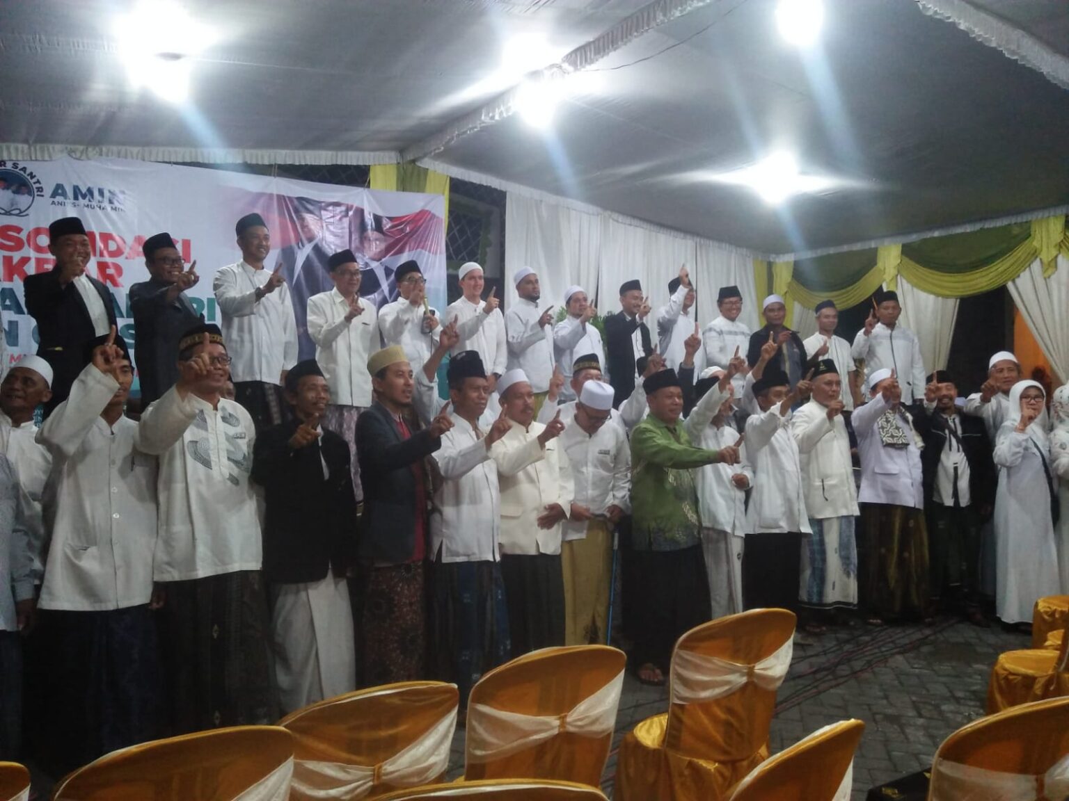 Konsolidasi Laskar Santri di Gresik, Target Paslon Amin Menang 60 Persen