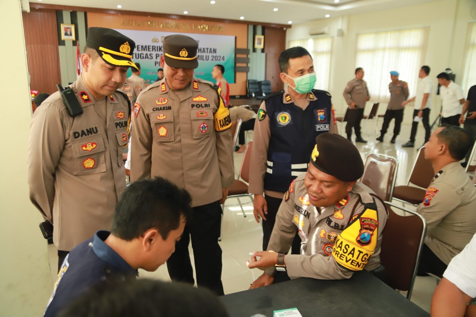 Kesehatan Personel Pengamanan TPS di Gresik Dilakukan Pemeriksaan