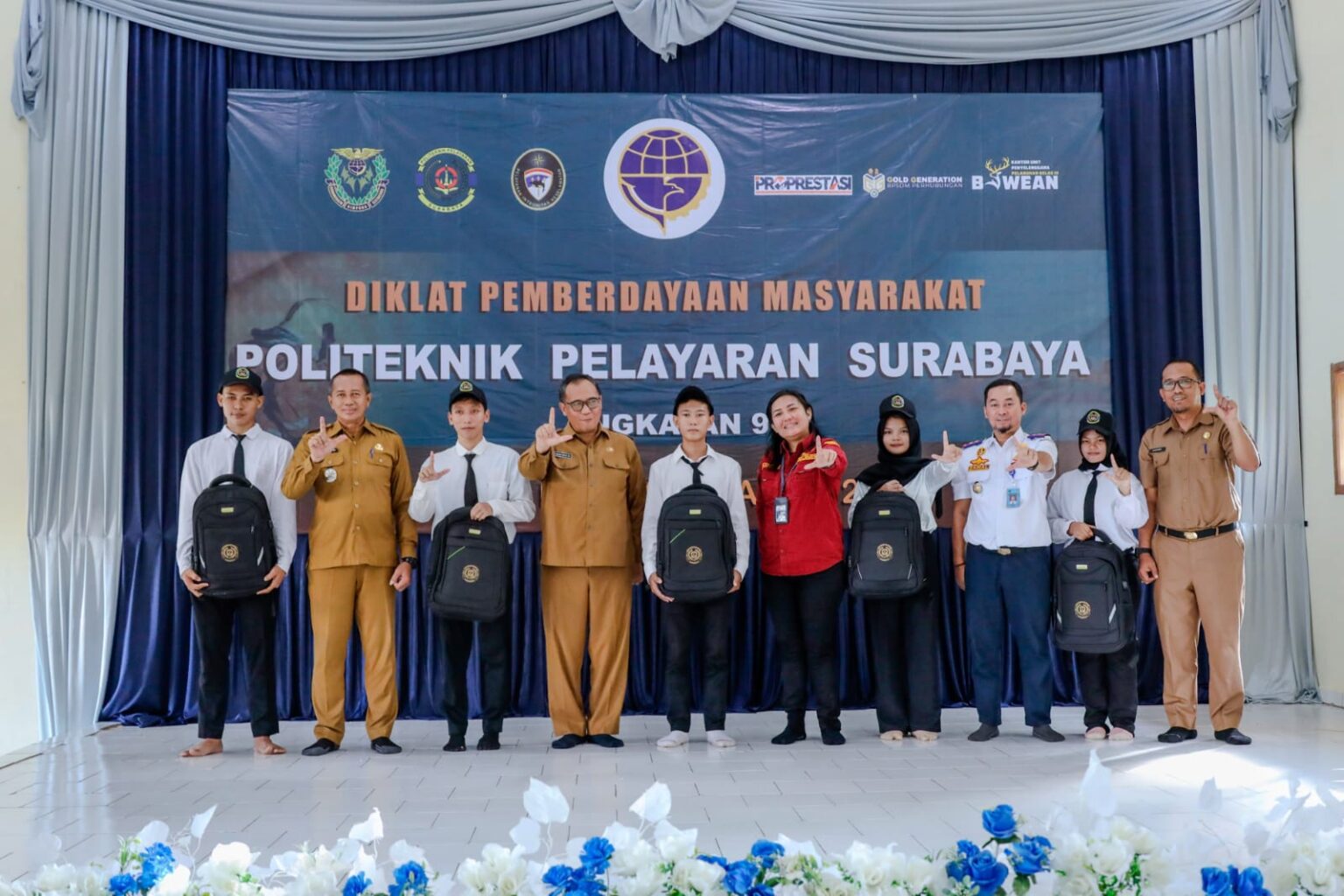 Sekda Gresik Buka Diklat Peningkatan SDM Pada Transportasi Laut di Bawean