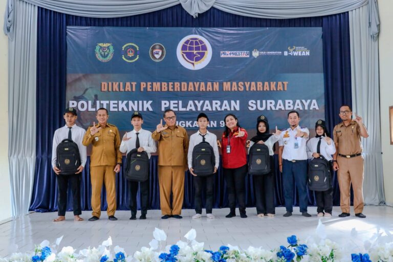 Sekda Gresik Buka Diklat Peningkatan SDM Pada Transportasi Laut di Bawean
