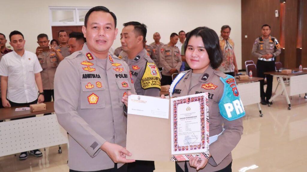 Bripda Mirabell, Anggota Polwan Polres Gresik yang Raih Segudang Prestasi