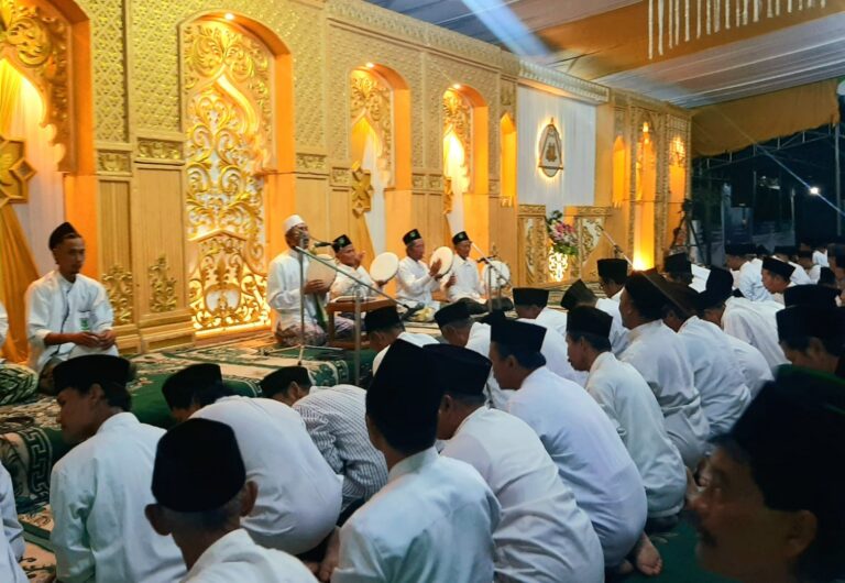 Meski Dikelilingi Wilayah Industri, Desa Yosowilangun Tetap Jaga Tradisi Haul