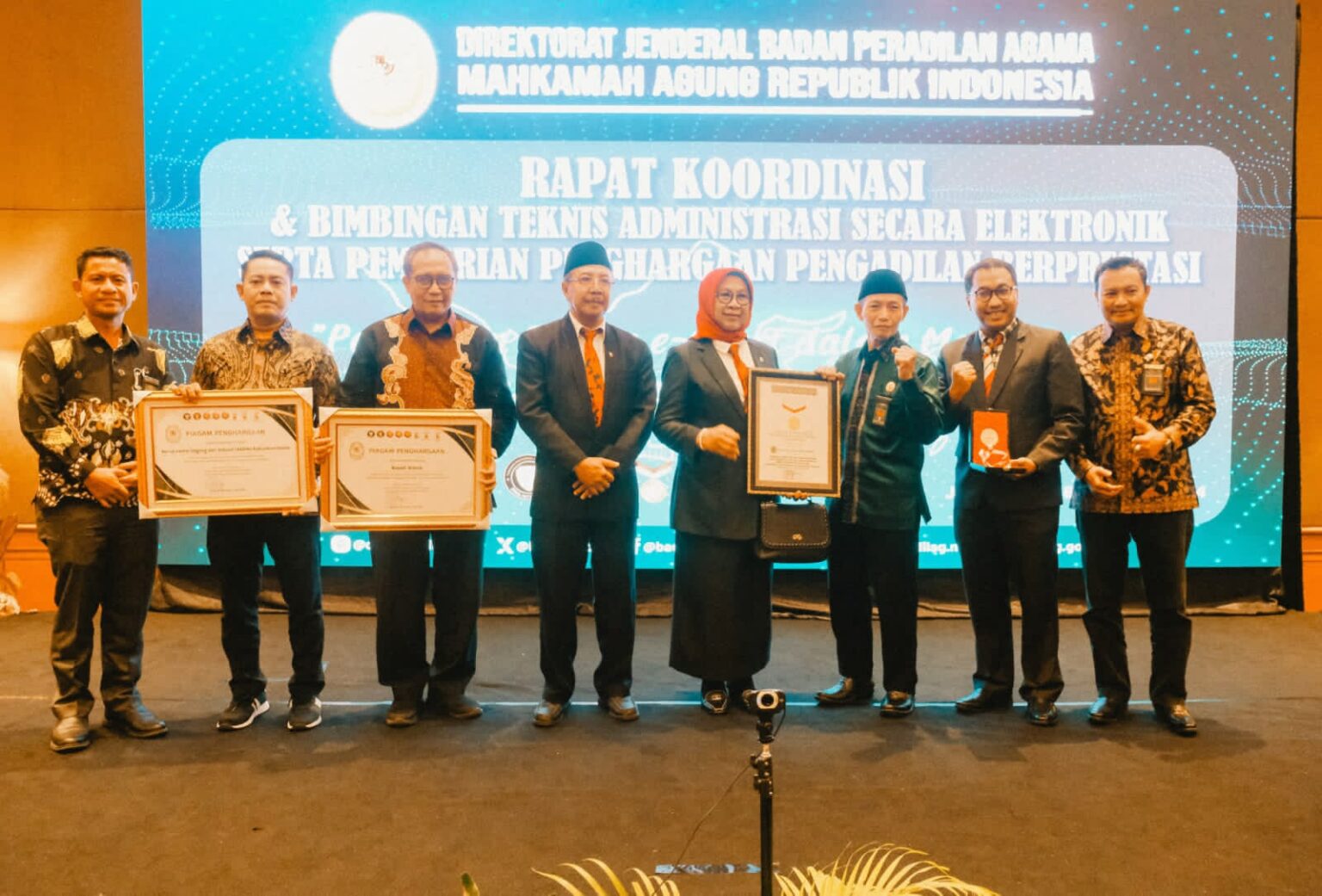 Pemkab Gresik Dapat Penghargaan MA Atas Perlindungan Hak Anak dan Wanita