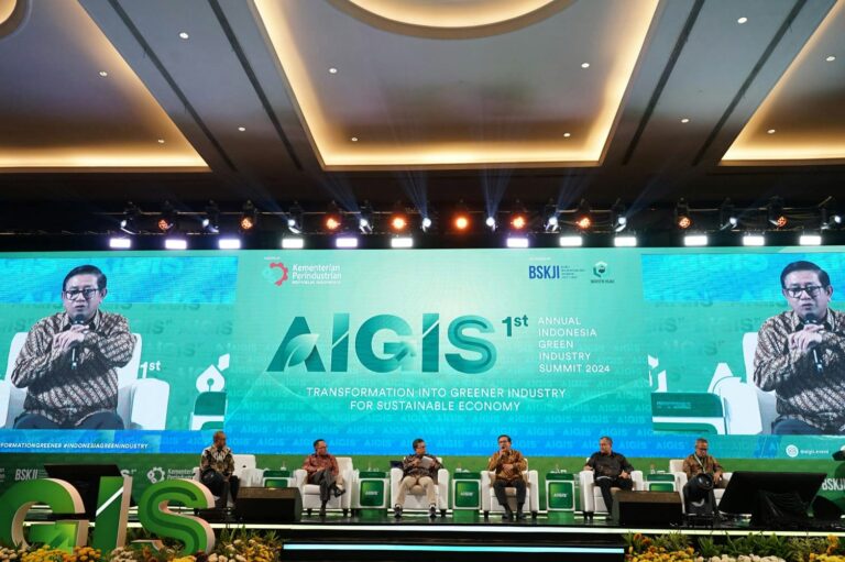 Penerapan Industri Hijau Petrokimia Gresik Dapat Apresiasi Dari Menperin RI