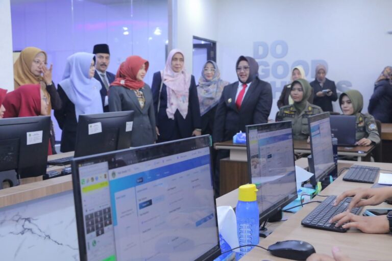 Bu Min Pastikan Layanan Kedaruratan Masyarakat Gresik Berjalan Optimal