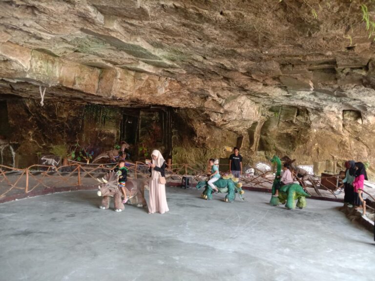 Pemdes Ketanen Sulap Bekas Tambang Galian Batu Kapur Jadi Tempat Wisata