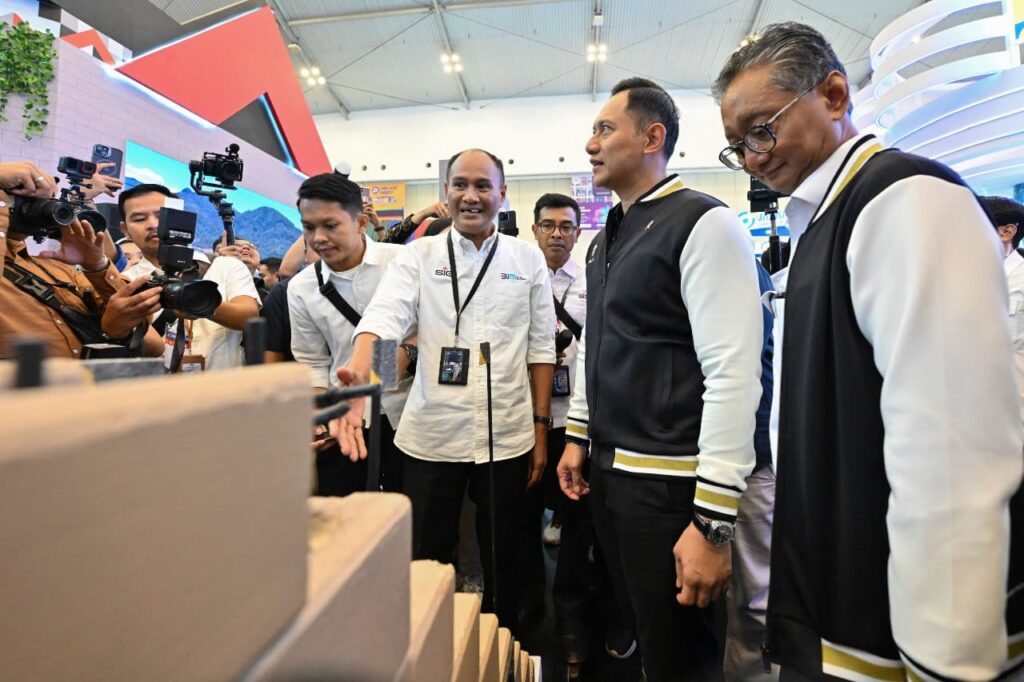 SIG Dukung Pembangunan Infrastruktur dan Perumahan dengan Semen Hijau