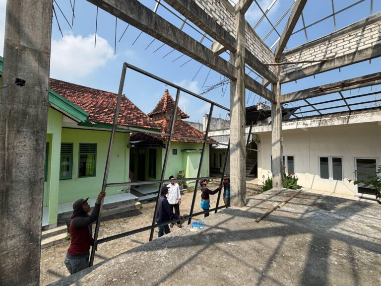 Demi Pelayanan Masyarakat, Pemdes Petung Kebut Pembangunan Pendopo