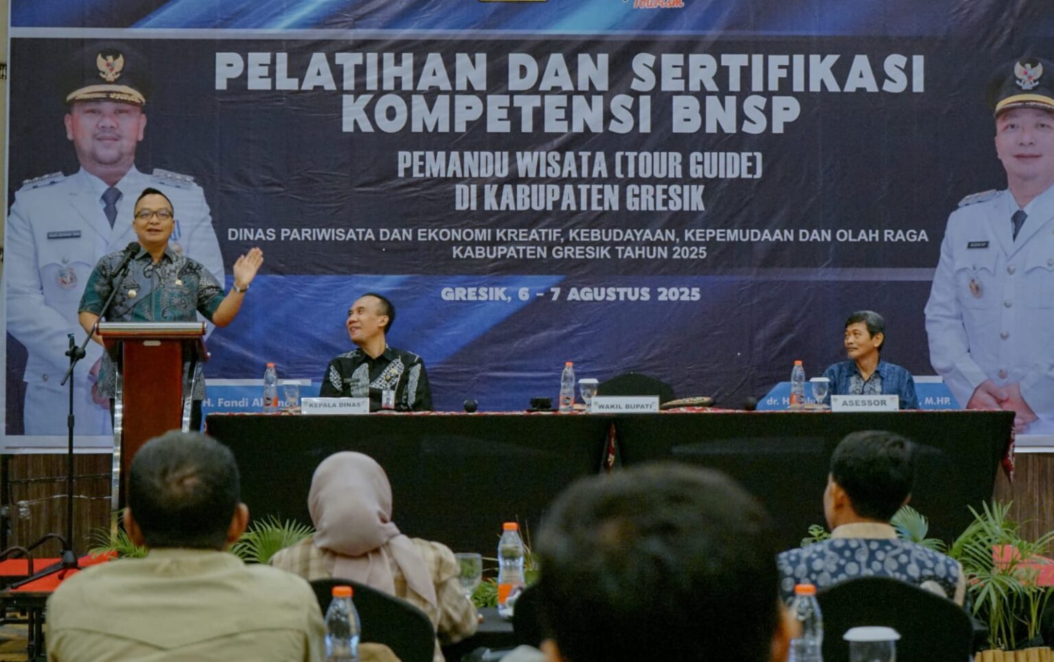 Tingkatkan SDM Sektor Pariwisata, Wabup Gresik Buka Pelatihan Pemandu Wisata