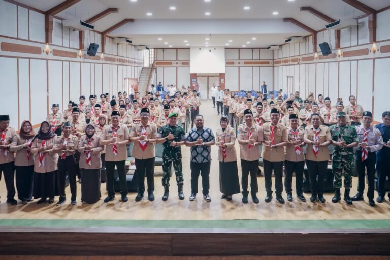 Bupati Gresik Tegaskan Pembentukan Karakter Saat Buka Muscab Gerakan Pramuka