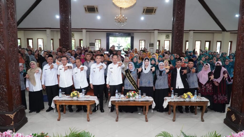 Bentuk Dukungan Pemkab Lamongan Terhadap Gerakan Tujuh KAIH dan Wajar 13 Tahun
