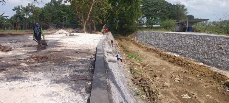 Warga Sawo Gresik Rasakan Manfaat Infrastruktur Bantuan Keuangan Daerah