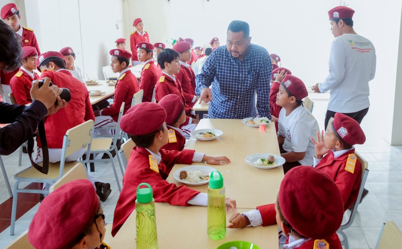 Bersama Sekjen Kemensos, Bupati Gresik Visitasi ke Sekolah Rakyat Terintegrasi 45 Semarang