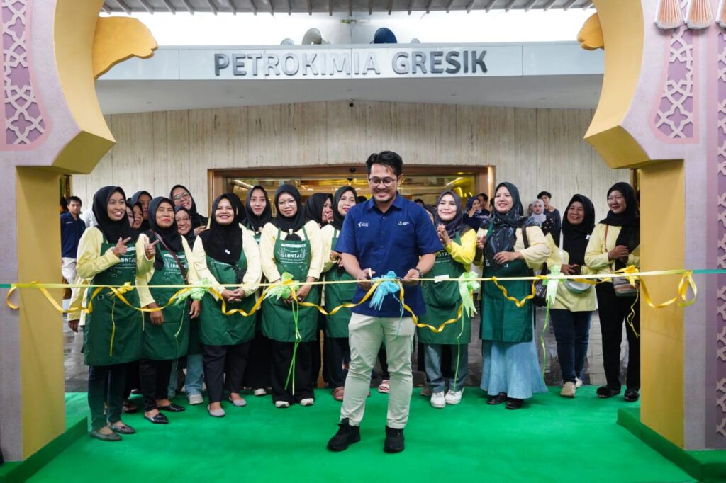 Mendukung Pertumbuhan UMKM Lokal, Petrokimia Gresik Kembali Menggelar Bazar Ramadhan Lontar