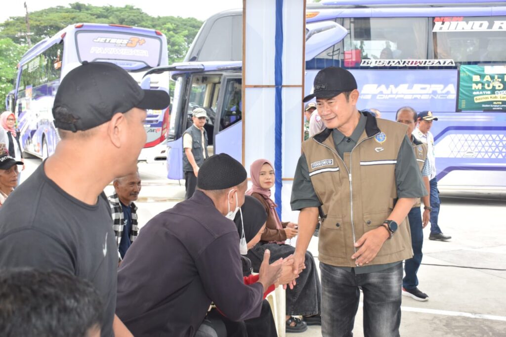 Dari Stadion Surajaya, Pemkab Lamongan Fasilitasi 146 Pemudik Balik Gratis