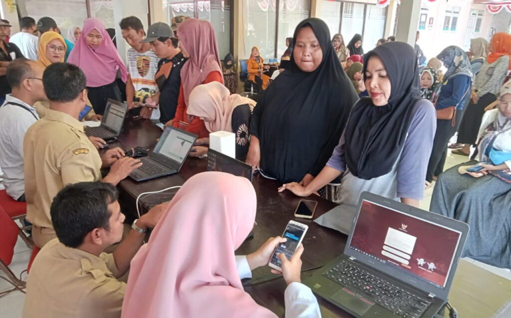Ada 7 Administrasi Kependudukan yang Dapat Diurus Saat Festival Tumpeng Nasi Krawu KWGe