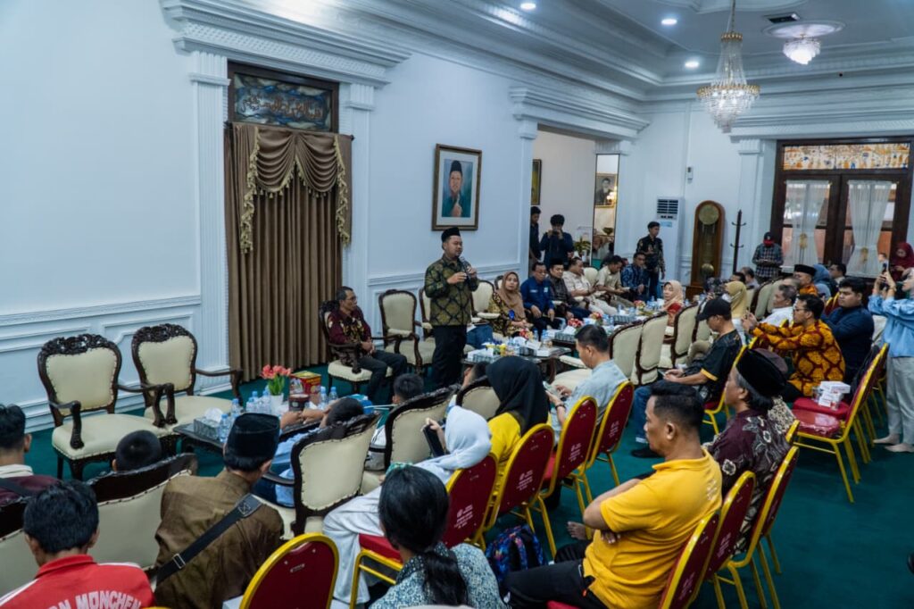 Pemkab Gresik Kembali Bantu Kepulangan Anak Pekerja Migran Indonesia dari Malaysia