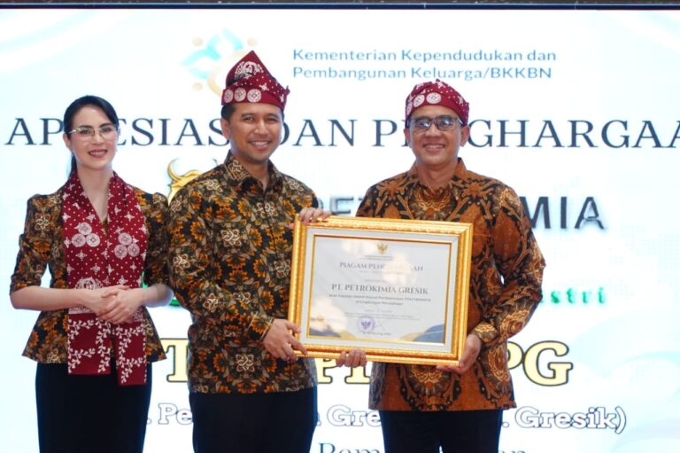 Petrokimia Gresik juga Mendapat Penghargaan Atas Komitmen Menghadirkan Taman Penitipan Anak