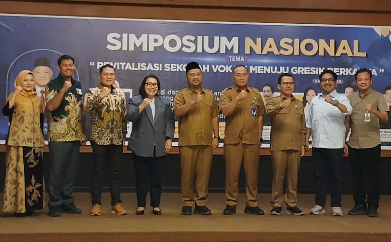 Sinergi Pendidikan dan Dunia Industri Dinilai Bupati Gresik Penting untuk Menekan Angka Pengangguran