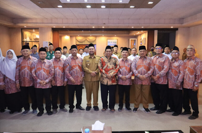 Pengukuhan Dewan Pendidikan Kabupaten Gresik, Berikut yang Diharapkan Gus Yani