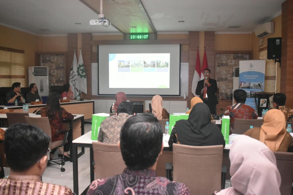 Perkuat Layanan Kesehatan, Petro Graha Medika Jalin Kerja Sama dengan IHH Healthcare Singapore