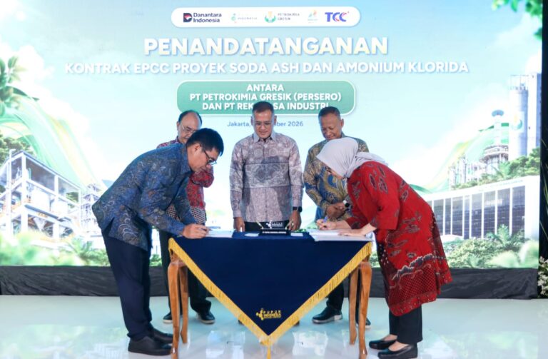 Pabrik Soda Ash dan Amonium Klorida Berkapasitas Total 600.000 Ton Per Tahun Bakal Hadir di Gresik